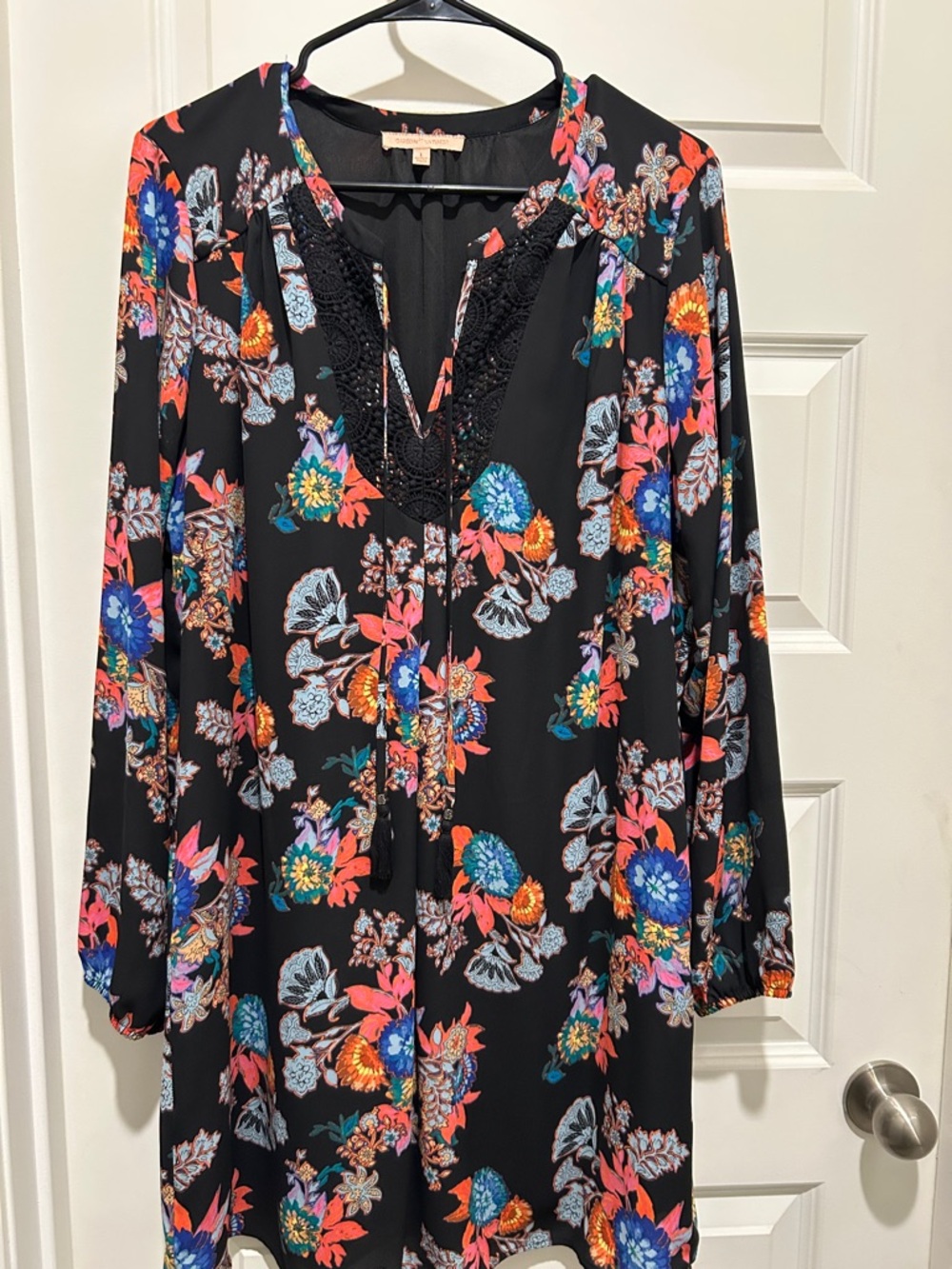 Gibson Latimer Black Floral Tunic Dress with Multicolor Blooms